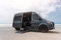 ACCESSIBLE_VAN-2